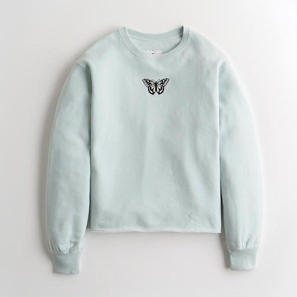 Butterfly Embroidered Crewneck 🦋 - Picture 6 of 6